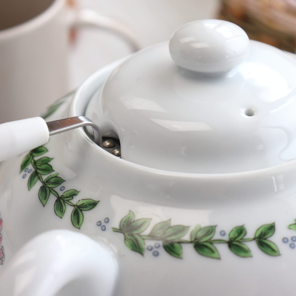 ハーブガーデン 茶こし付きティーポット 800ml 日本製 美濃焼 英国風