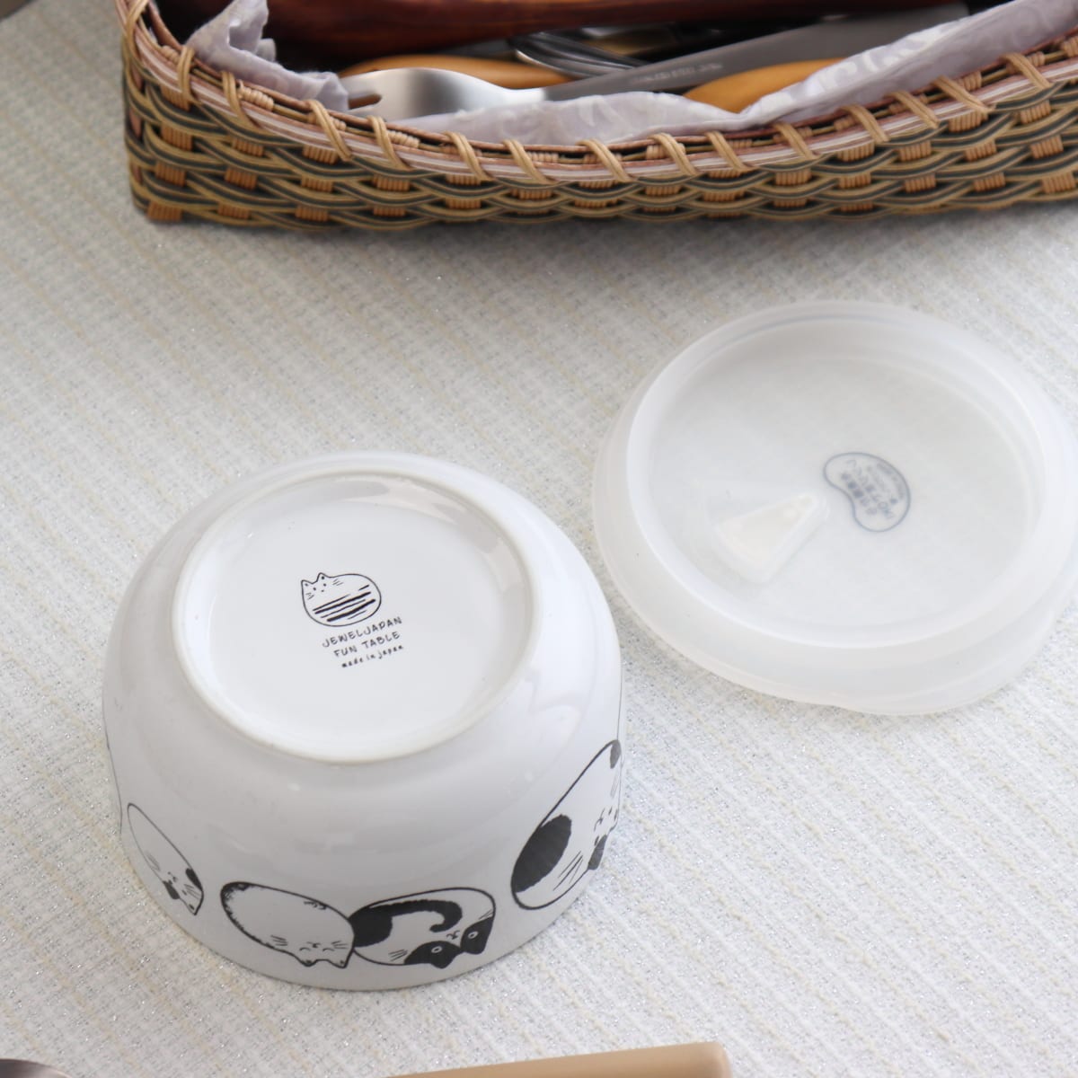 ニャーゴロン 蓋付き丸パック 日本製 美濃焼 猫モチーフ 保存容器 作り