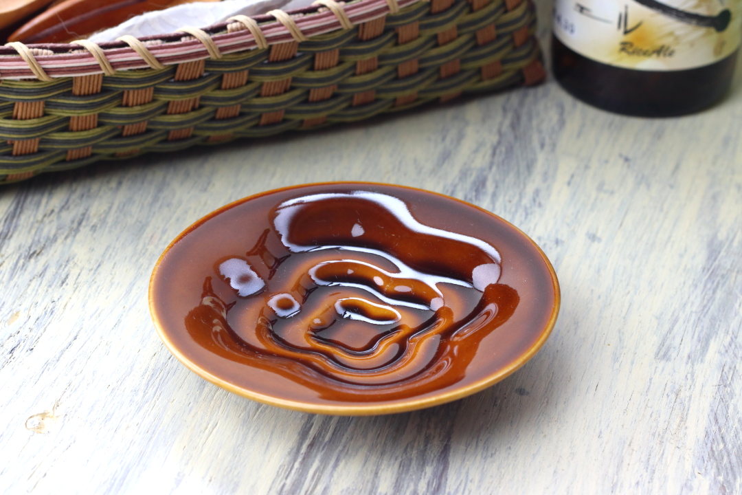 全国送料無料和選はんなり醤油皿 同色2枚セット 送料無料 日本製 瀬戸