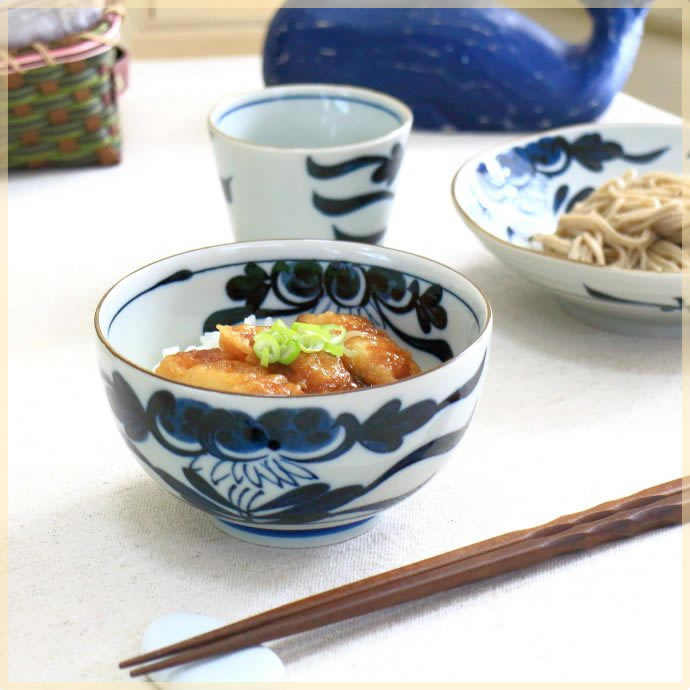 古代草花 お好み丼（小） 国産 美濃焼 うどん鉢 丼 セットどんぶり 鉢 煮物鉢 軽量食器 藍染 レトロ感 和カフェ皿 和食器  :sp-0091:セラポッケ かわいい陶器のお店 - 通販 - Yahoo!ショッピング