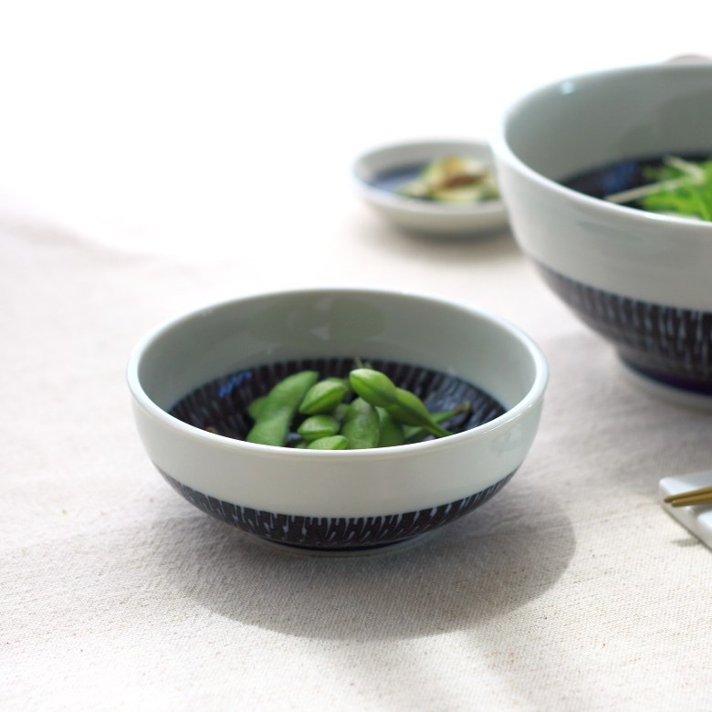 中鉢 4.5寸 藍シノギカンナ 国産 美濃焼 食器 和食器 器 皿 陶器 磁器