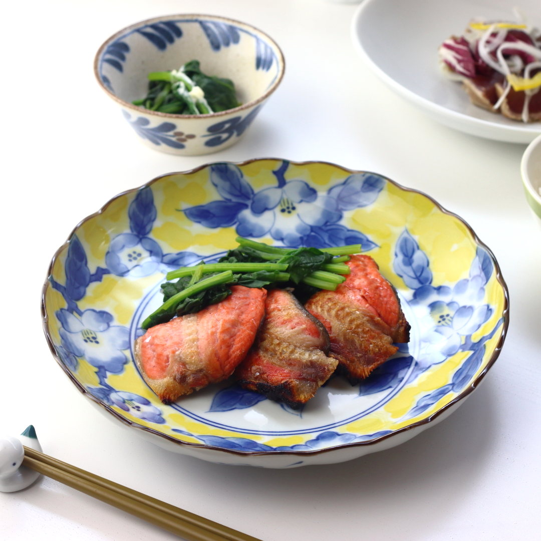 黄彩花紋 大皿 23cm 日本製 美濃焼 菊型80皿 和皿 平皿 丸皿 寿司皿