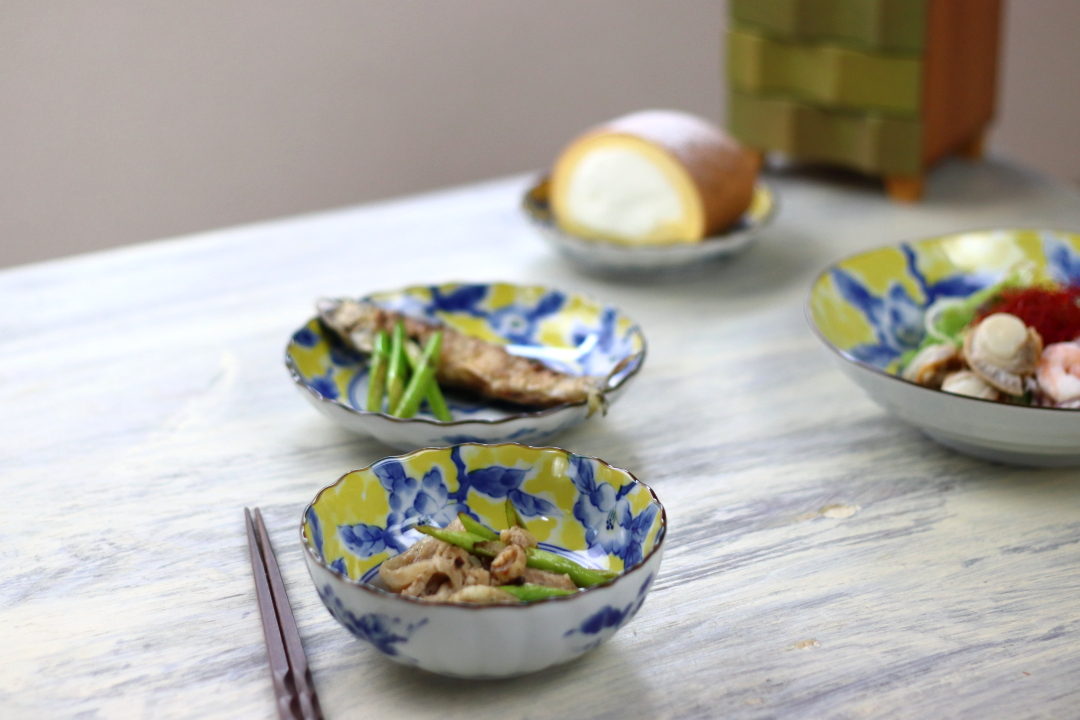 黄彩花紋 中鉢 14cm 日本製 美濃焼 菊型45鉢 肉じゃが鉢 煮物鉢 奴鉢
