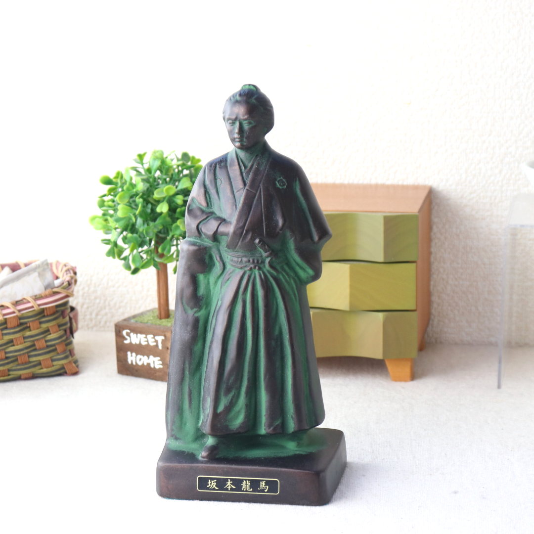 坂本さん 24cm 置物 歴史 フィギュア 陶器 ブロンズ像風 重厚感 迫力