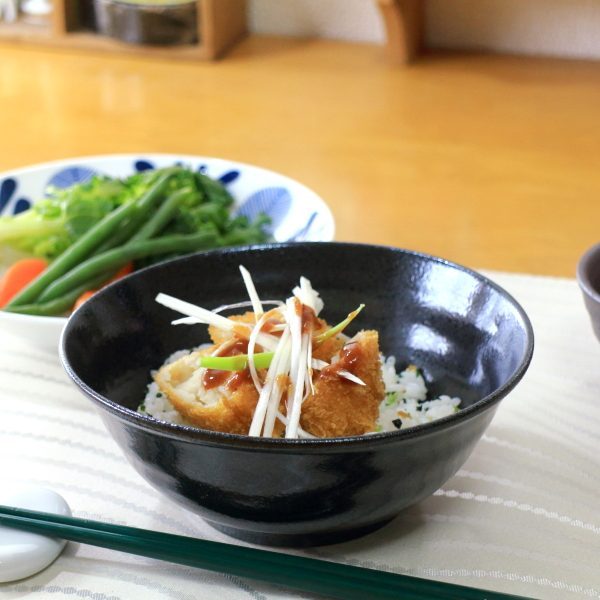 オーバーロード 特製黒丼 陶器製 オーバーロード 特製黒丼 陶器製 食器
