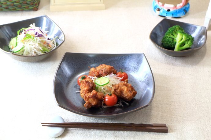 鉄結晶釉 角型 8寸深皿 国産 美濃焼 マルチプレート パスタ皿 メイン