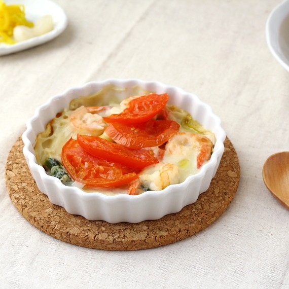 丸型シンプルグラタン皿 15cm 国産 美濃焼 夕食に使える一人用 白い