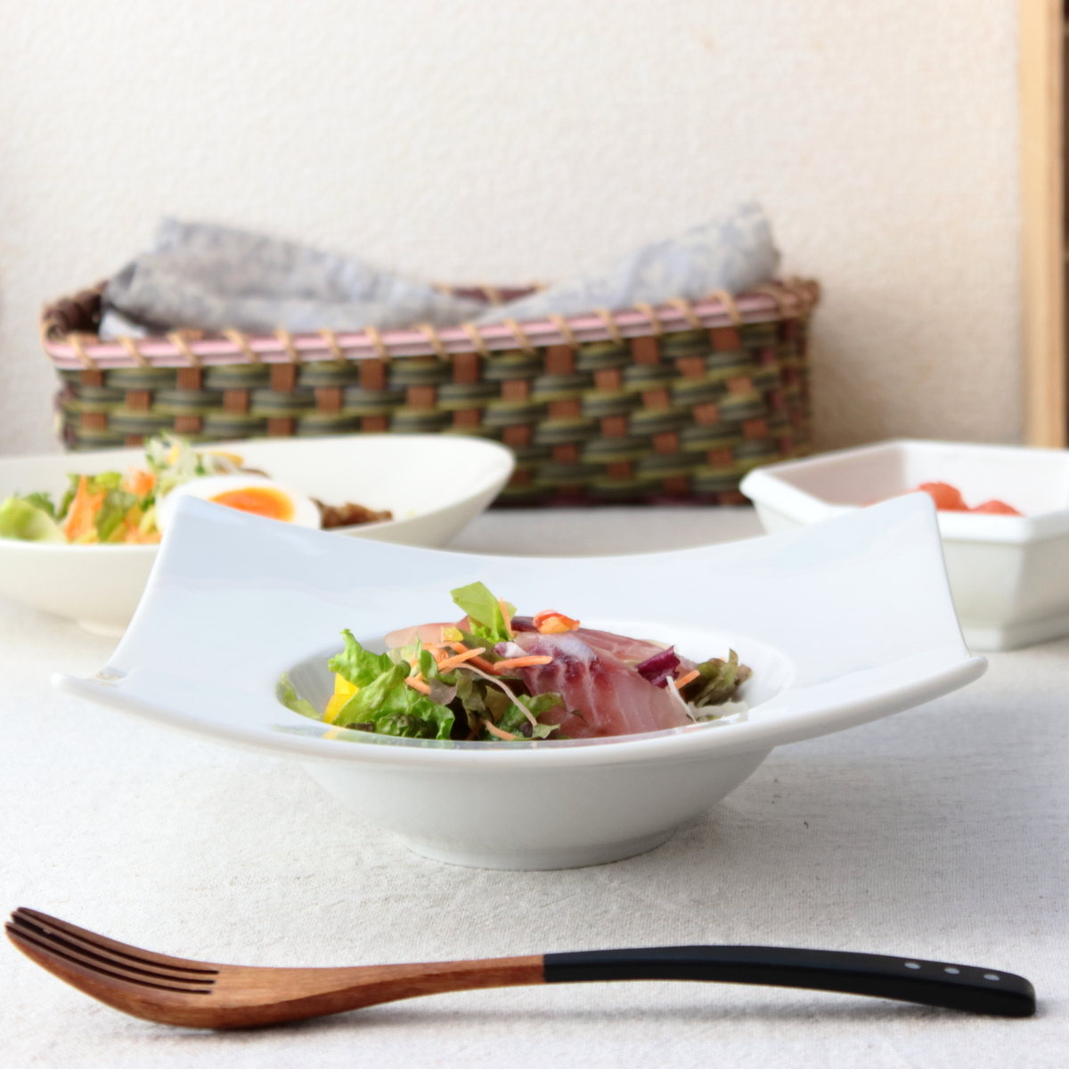 イタリアンサラダボール 20cm 日本製 美濃焼 大皿 角皿 パスタ皿