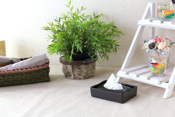 陶器製黒マットティッシュボックス 国産 美濃焼 ティッシュケース
