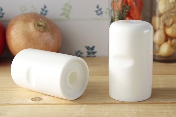 銀製 バスケット型 塩・胡椒入れセット日本製. 珍しい物品 do033.jpg