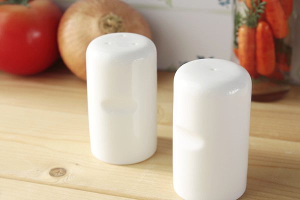 カフェのシンプル塩・コショウ入れ 国産 美濃焼 調味料入れ ケース