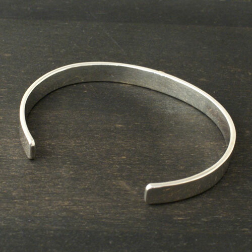 アティース（Atease） Atease SMILE SILVER & BRASS BRACELET S : CG