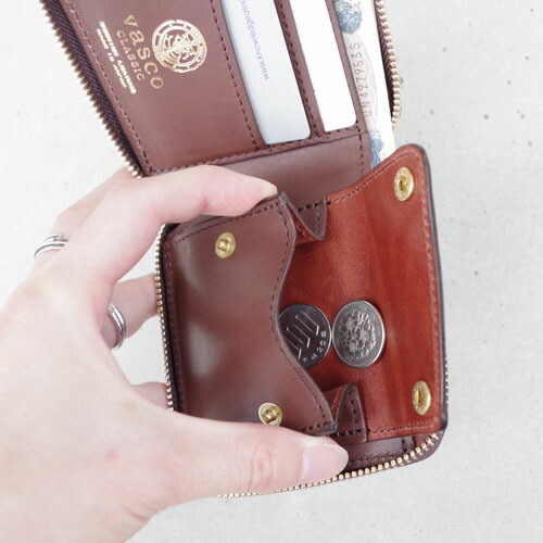 vasco LEATHER VOYAGE ROUND ZIP SHORT WALLET : CG-STORE