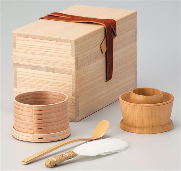 【美品】「母」 水屋屏風 鳥の子 二枚折 水屋 隠し屏風 茶道具 紙箱 (水F) 美品】「母」 水屋屏風 鳥の子 二枚折 水屋 隠し屏風 茶道具 紙箱 (