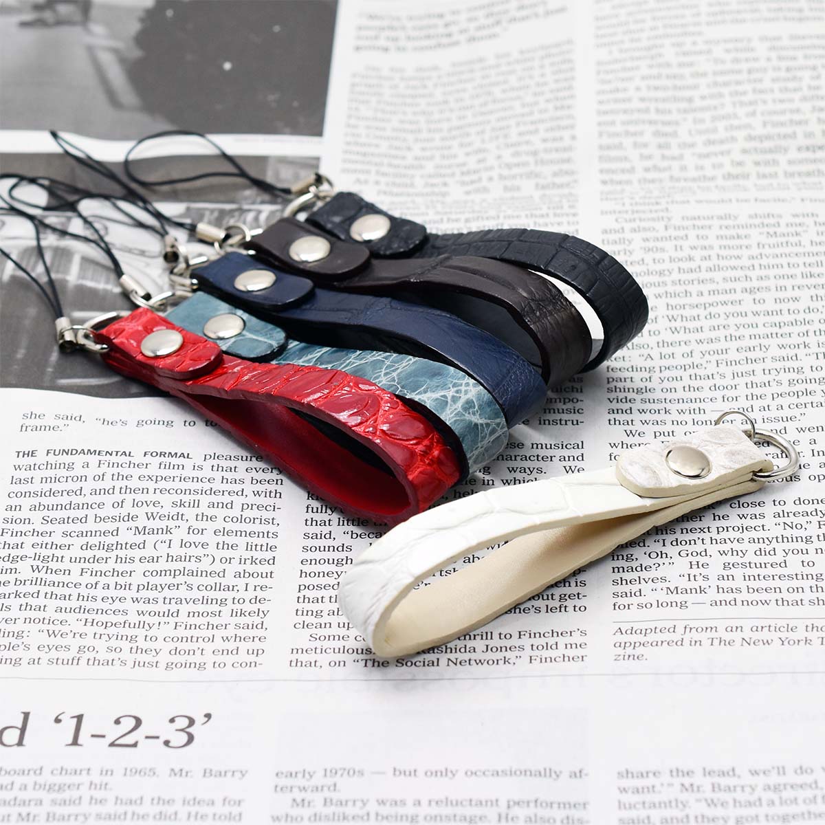 ハンドメイド 携帯ストラップ レザー 本革 クロコダイル 鰐革 ワニ革 革ストラップ レザーストラップ カメラストラップ ハンドメイド 送料無料  :999st004:CHAOS accessory 通販 