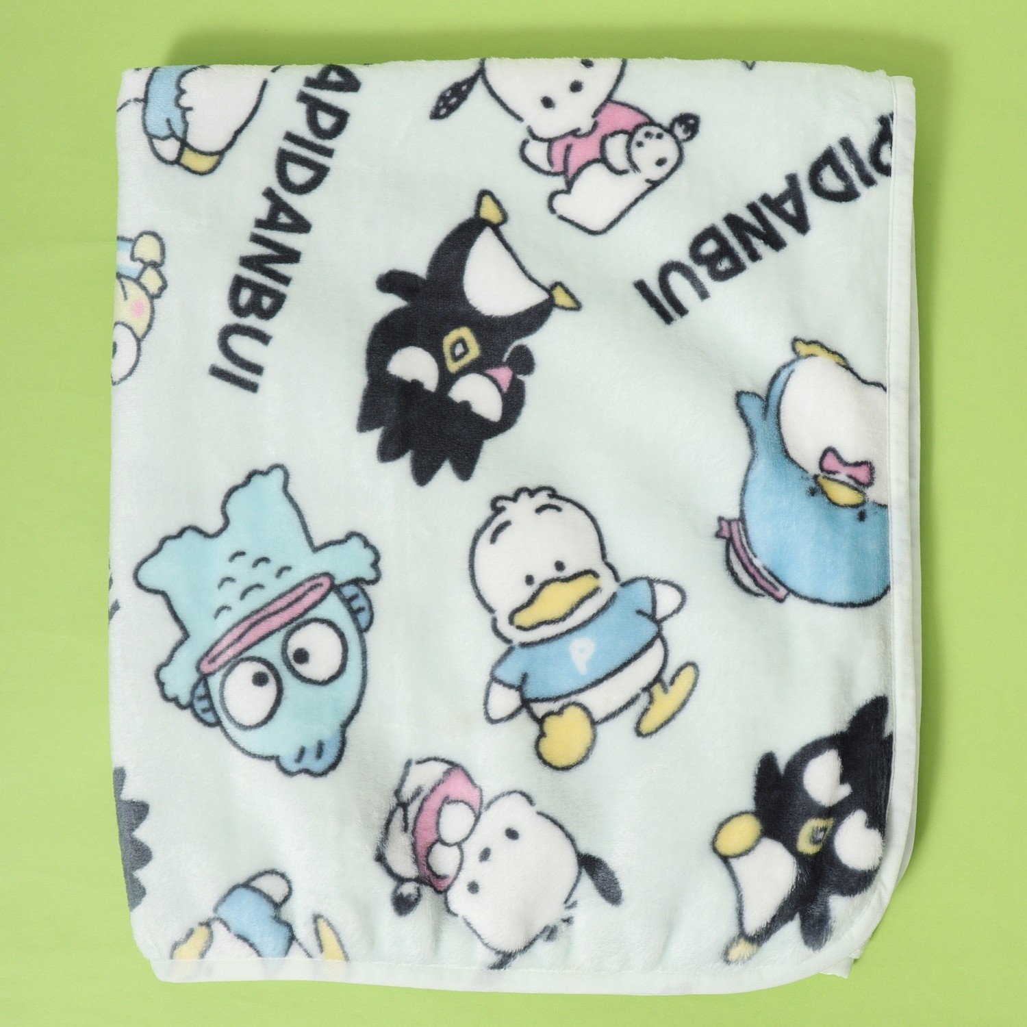 sanrio（サンリオ） はぴだんぶい 総柄 ブランケット ボア フリース