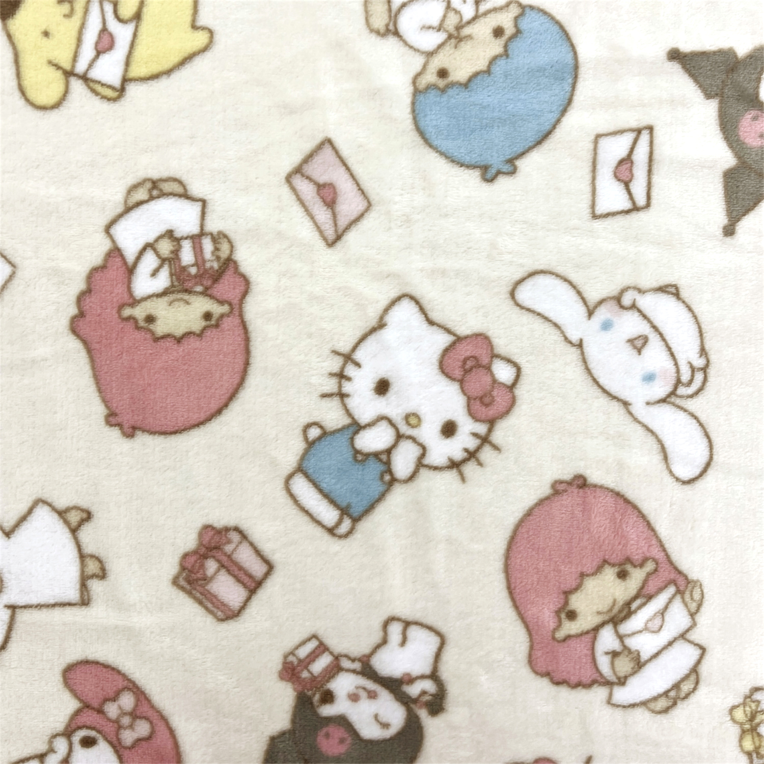 sanrio（サンリオ） キャラクターズ 総柄 ブランケット プリント ボア