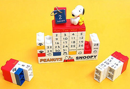 Snoopy スヌーピーブロックカレンダー スヌーピーカレンダー スヌーピー万年カレンダー スヌーピー卓上カレンダー Block Calendar Red Snoopy Block Calendar Red ほしいものnet 通販 Yahoo ショッピング