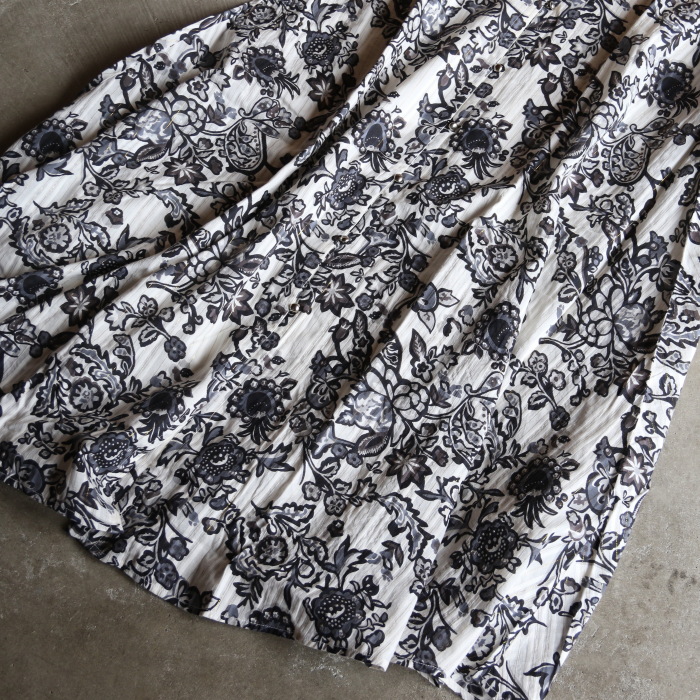 【サラマリカ】パフスリーブ ブラックドレス Sara Mallika(サラマリカ)のCOTTON VOILE LACE PINTUCK DRESS通販