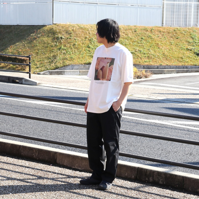 JOHN MASON SMITH 刺繍入りホワイトベスト JOHN MASON SMITH ジョンメイソンスミス 半袖 Tシャツ 写真 絵