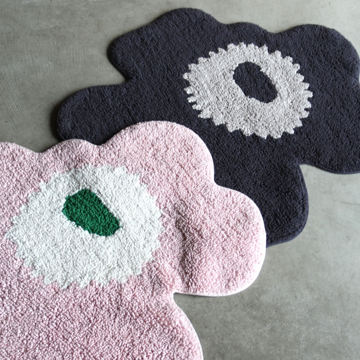 【新品】marimekko バスマット ピンク 約90cm 新品】marimekko バスマット ピンク 約90cm