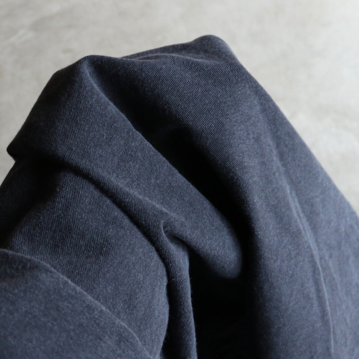 alvana（アルヴァナ） トップス ブラック ツイル ハーフジップ 半袖