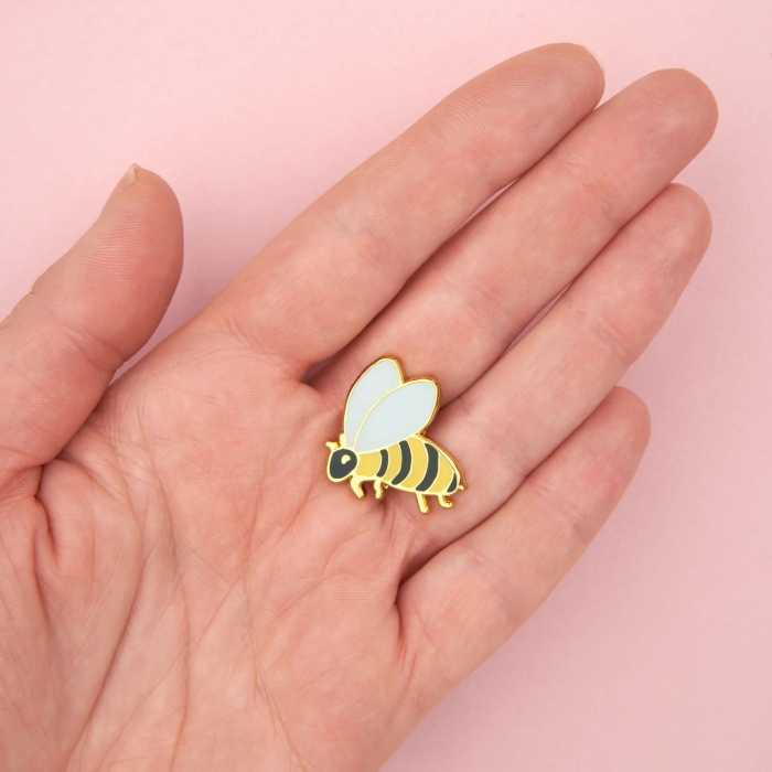 ククシュゼット 正規商品 ピンバッジ ブローチ かわいい おしゃれ