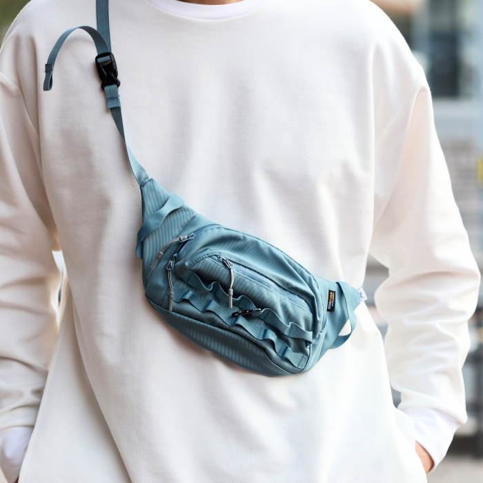 新品未使用　CMF FANNY PAC CMF OUTDOOR GARMENT 「FANNY PACK BALLISTIC」 ファニーパック
