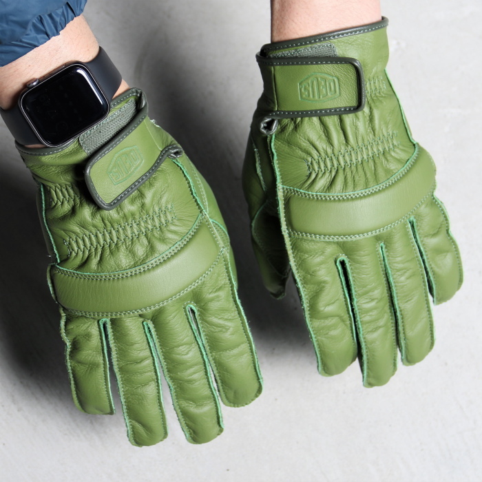 デウス グローブ DEUS EX MACHINA GRIPPING GLOVES カーキ KHAKI : dgl001kh :  Charger.web-store - 通販 - Yahoo!ショッピング