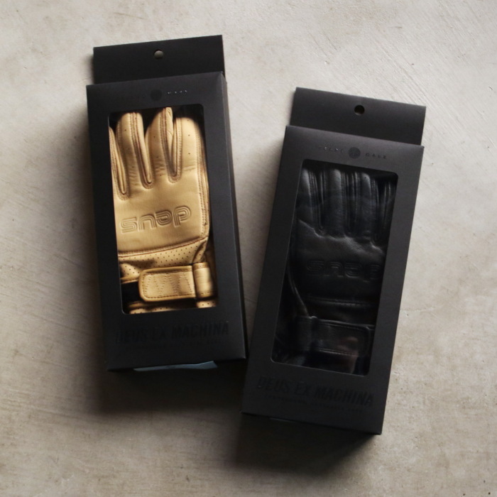 【タグ付き 未使用　XL GOLDWIN Deus Ex Machina】コラボ DEUS EX MACHINA（デウスエクスマキナ） SALE 30%OFF デウス グローブ