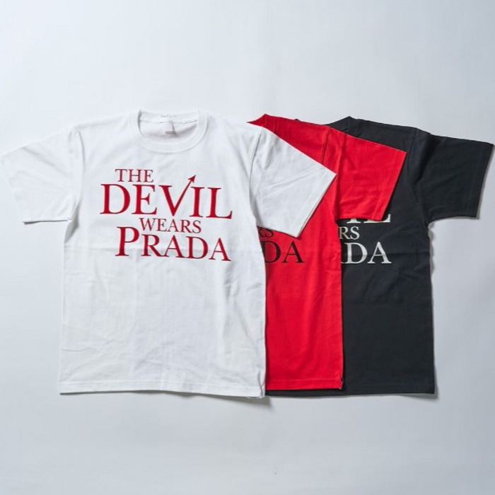 PRADA　プラダ　半袖Tシャツ　ワインレッド　赤　Ⅼ　胸　ロゴ　古着 JACKSON MATISSE（ジャクソンマティス） コラボ Tシャツ プラダを着た