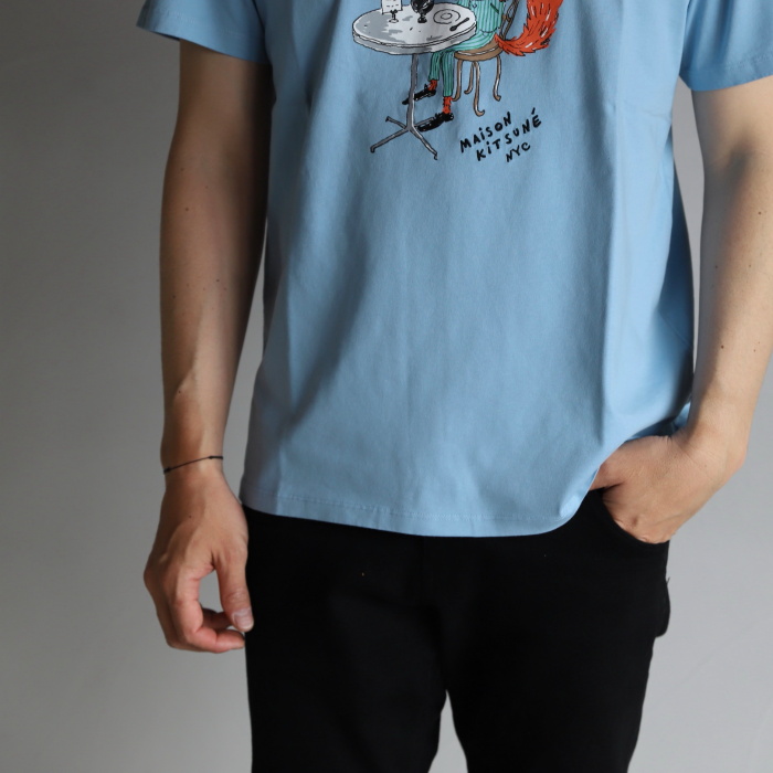 メゾンキツネ オランピア ル タン コラボ Tシャツ MAISON KITSUNE OLY COFFEE FOX CLASSIC TEE-SHIRT  ブルー BABY BLUE 2022春夏新作