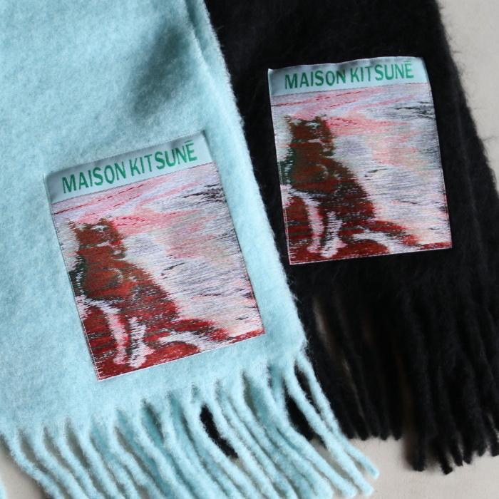 メゾンキツネ マフラー MAISON KITSUNE フォトタグ 刺繍 マフラー 2色 