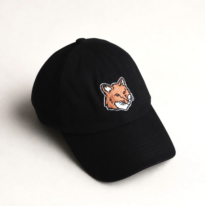 メゾンキツネ　黒キャップ MAISON KITSUNE（メゾン キツネ） キャップ フォックスヘッド キャップ