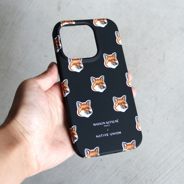 MAISON KITSUNE&#39; - Maison Kitsune(メゾン キツネ) CAOFBLKNP23P メゾン キツネ X NATIVE UNION オールオーバー フォックスヘッド ケース IPHONE 15 PRO対応 nucaofblknp23p.jpg