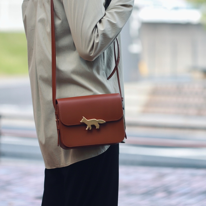 限定価格MAISON KITSUNE メゾンキツネEDIE BAG エディバッグ THE EDIE BAG | Maison Kitsuné