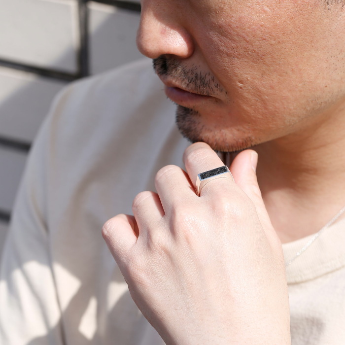 Suman Dhakhwa（スーマンダックワ） ジュエリー リング レクタングル