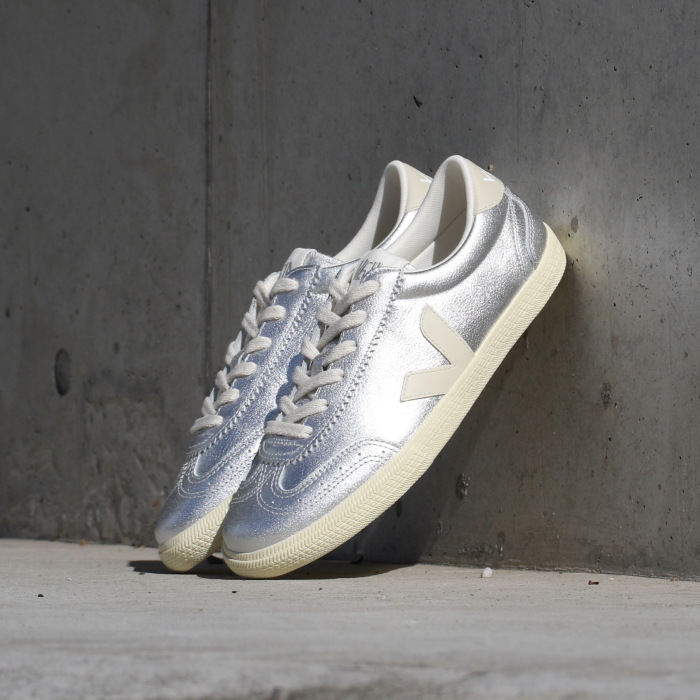 VEJA スニーカー ヴェジャ メンズ レディース バレーボール