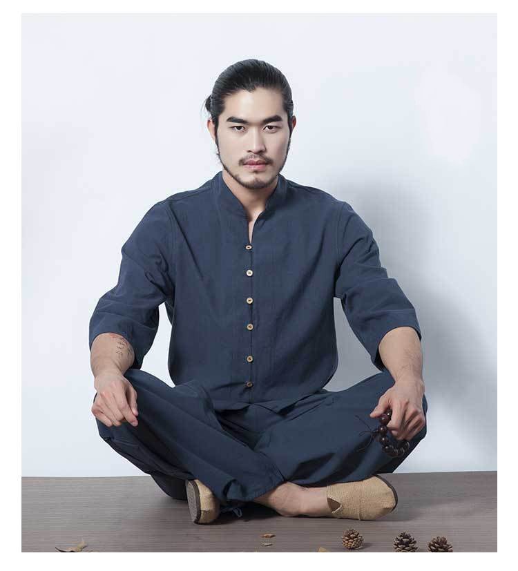 男性の太極拳服