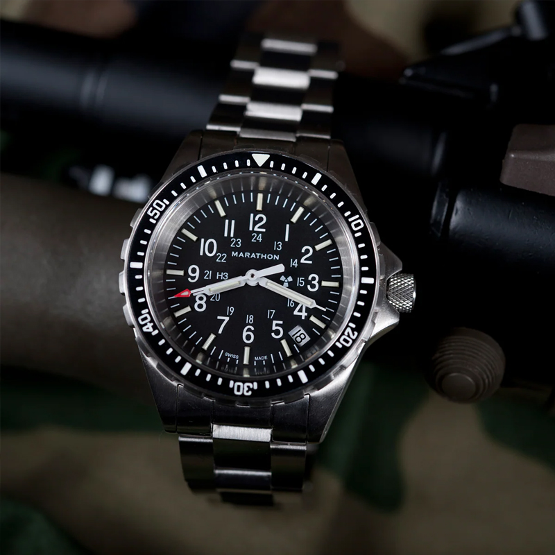 腕時計 MARATHON TSAR36mm Divers Quartz 300M マラソン 36mm クォーツ