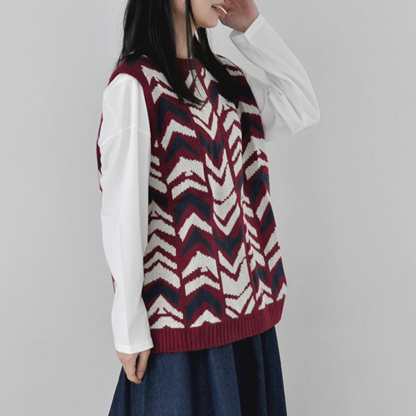 ニットベスト セーター 北欧 ジャカード ウール混 体型カバー 重ね着 ゆったり イマゴ Emago. ヘリンボーン鳥ジャガード ニットベスト | Emago | 02