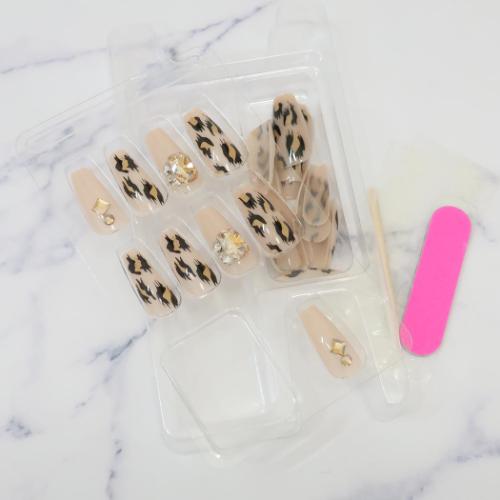 コスメ雑貨 ネイルチップロングスクエアタイプ NUDIE LEOPARD カミオジャパン