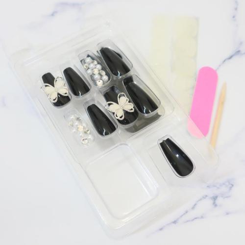 コスメ雑貨 ネイルチップロングスクエアタイプ BLACK BUTTERFLY カミオジャパン