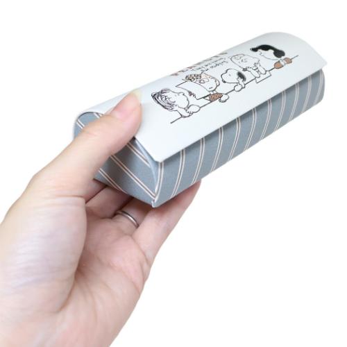 PEANUTS スヌーピー キャラクター 眼鏡ケース クロス付きメガネケース