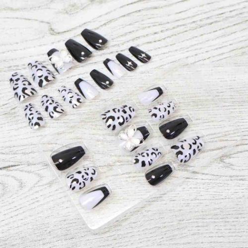 コスメ雑貨 GYARU mee ネイルチップ MONOTONE LEOPA ネイルアート 付け爪 かわいい