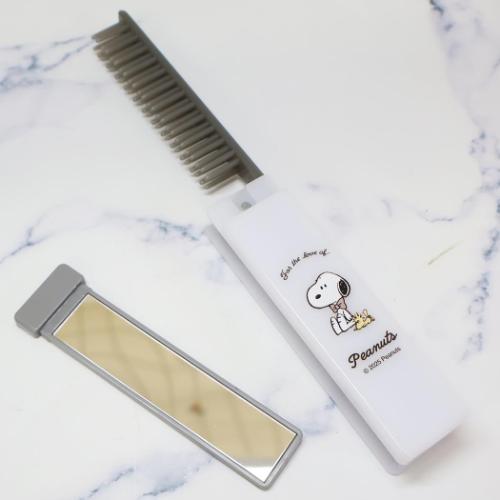 スヌーピー 身だしなみセット ミラー＆ダブルコーム グレーチェック ピーナッツ カミオジャパン 折りたたみブラシ 櫛 鏡