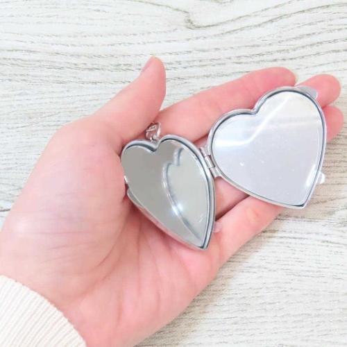 ハローキティ ハート型ミラーキーホルダー サンリオ キーリング