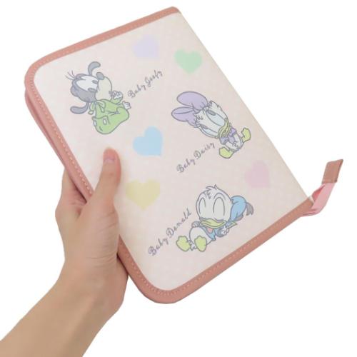 ファスナージャバラマルチケース ミッキー＆フレンズ 母子手帳ケース ディズニー クーザ ベビーミッキー＆フレンズ ハート柄