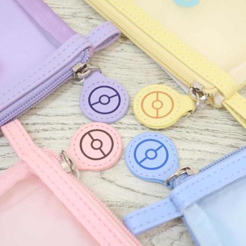 ポケモンラブリーコスメ　ピカチュウ　アクセサリーポーチ FEILER MAGAZINE 詳細 | フェイラー(FEILER)オフィシャル
