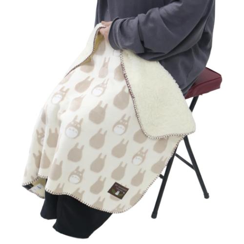 となりのトトロ グッズ ひざ掛け毛布 キャラクター オパール加工ブランケット でこぼこ大トトロ スタジオジブリ